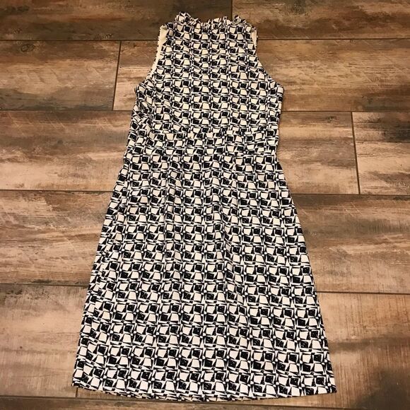 Tiana B - Cute Sleeveless Dress (4) - Picture 3 of 3